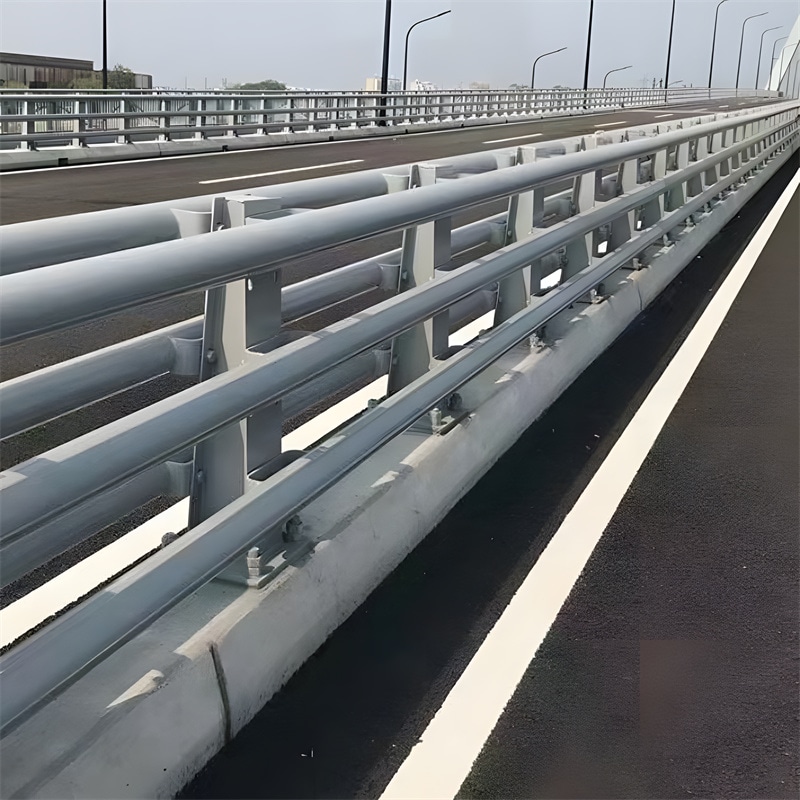 桥梁护栏市场延续淡季累库